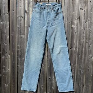 Levi's ribcage 24x32